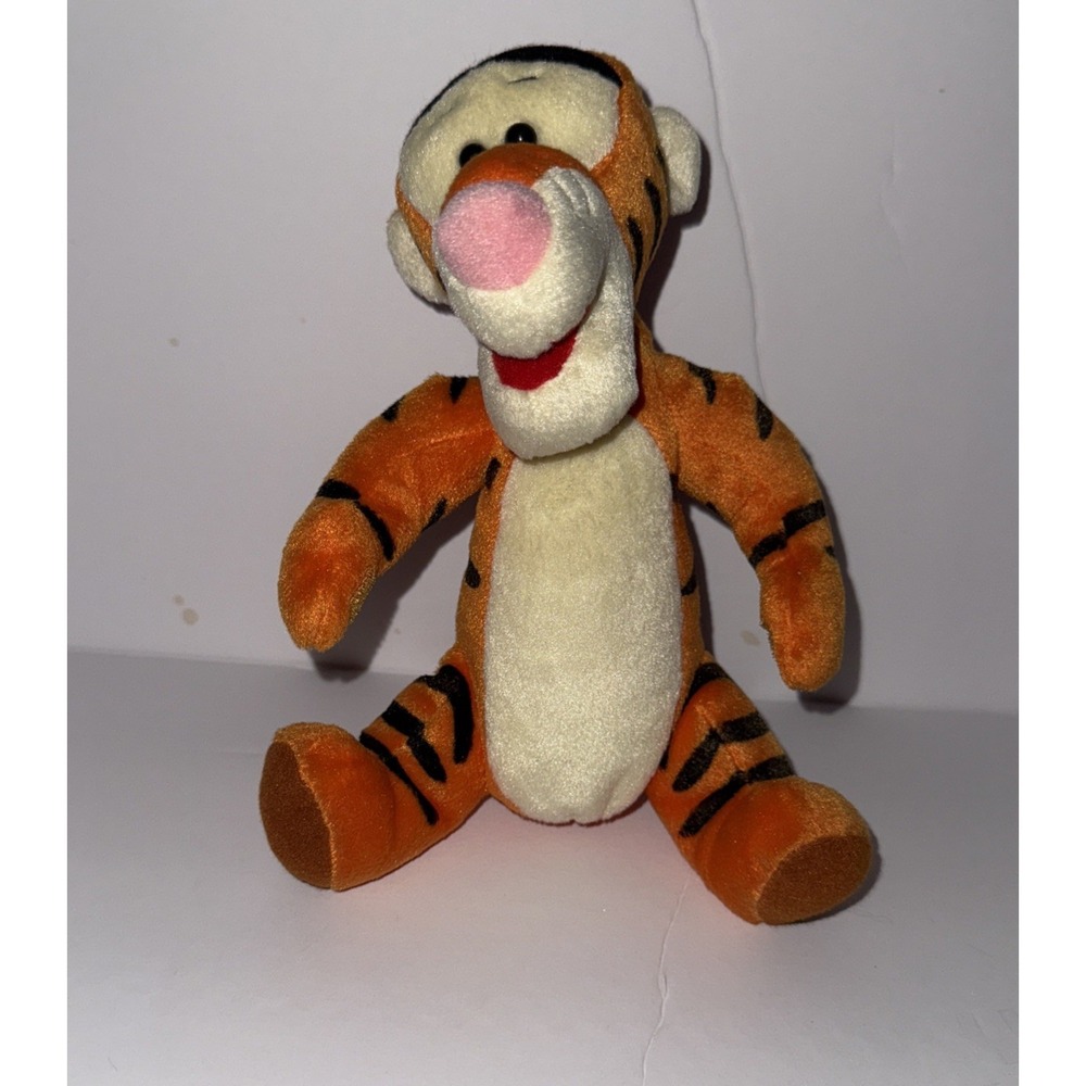 VINTAGE 1997 Disney Tigger 8" Plush Winnie The Pooh